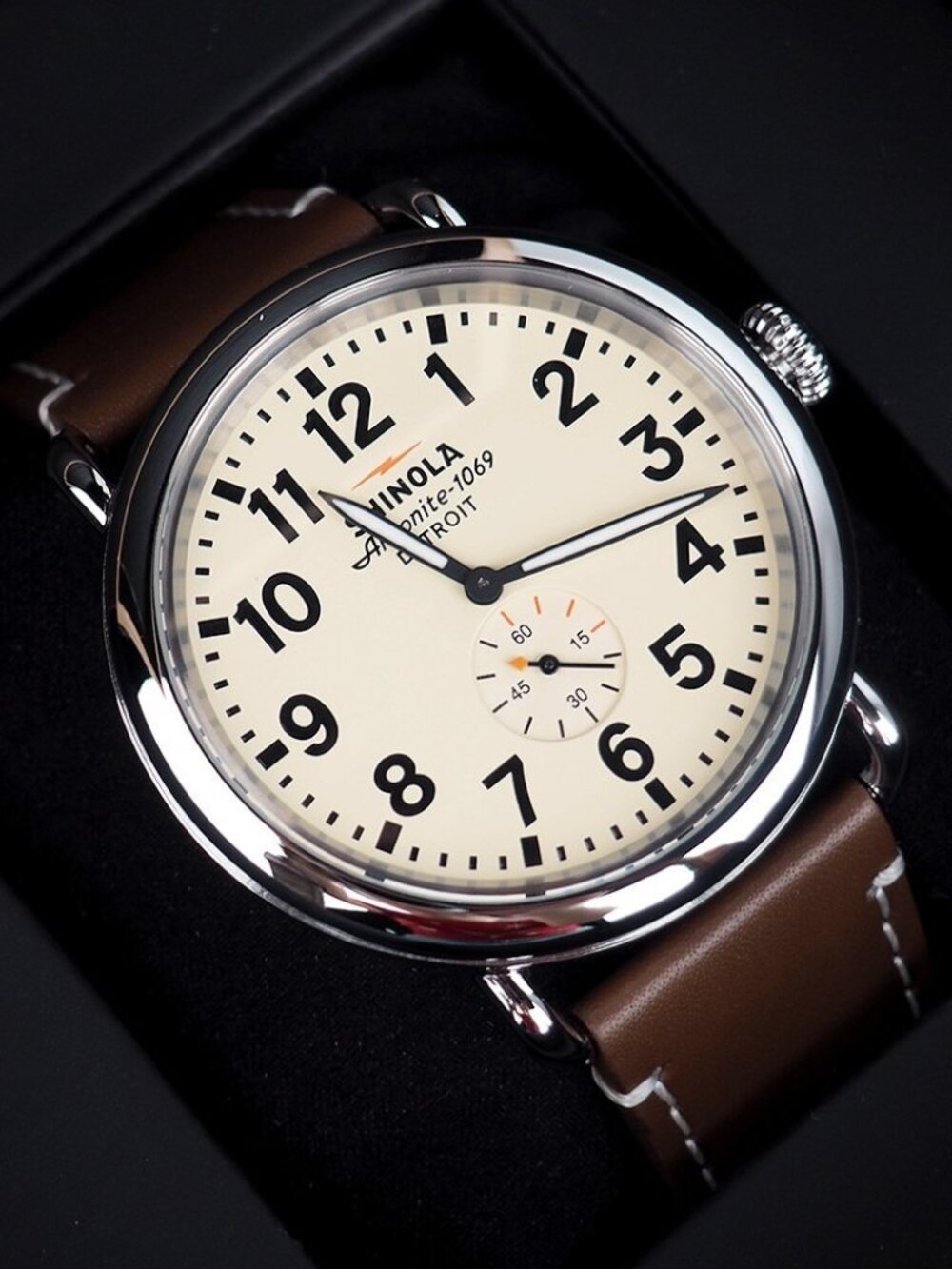 Shinola The Runwell Cream Mens 47mm Dial Leather Strap Argonite 1069 Watch w Box - Picture 8 of 13